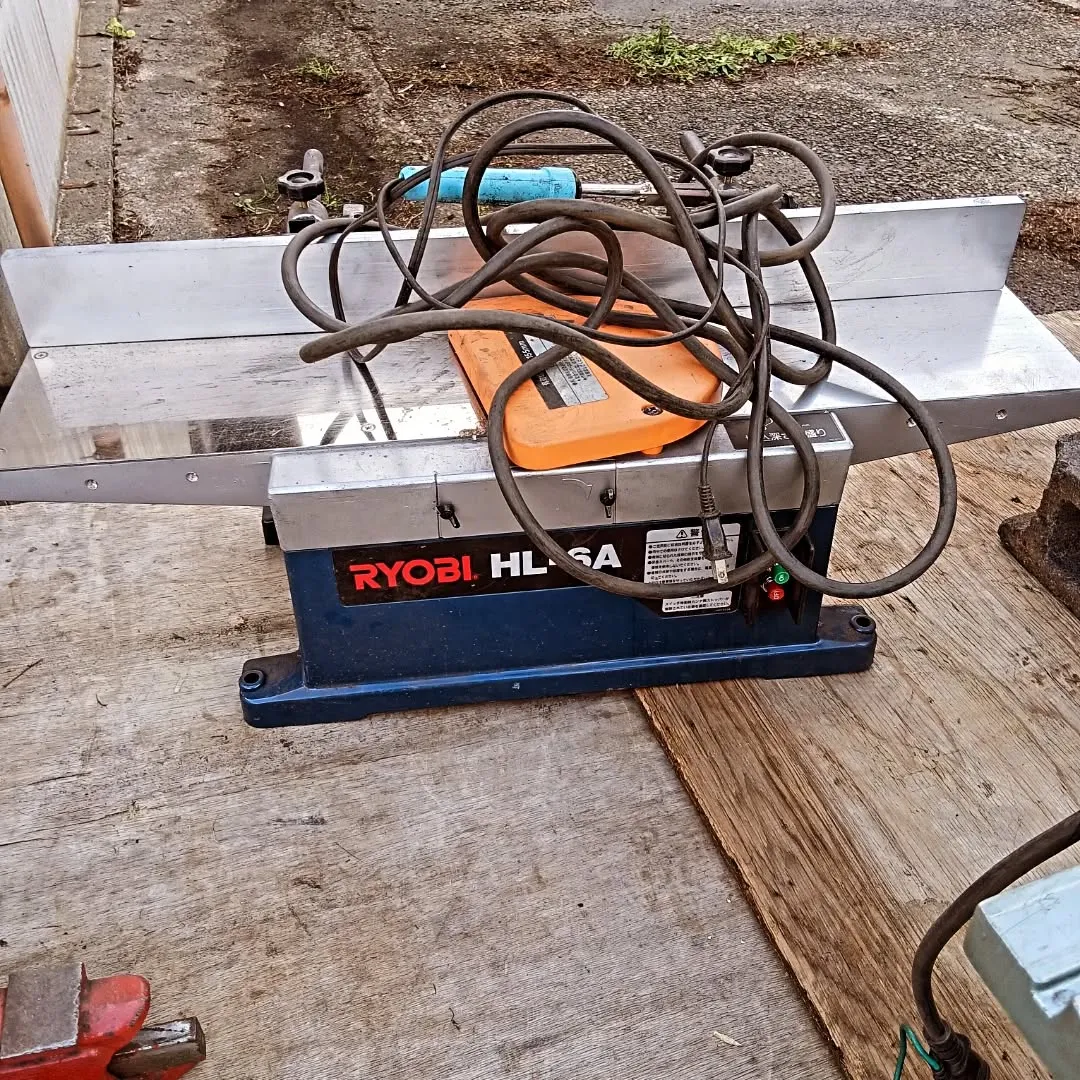 本日は燕市にて、職人さんが大切に使っていた工具を買取りさせて...