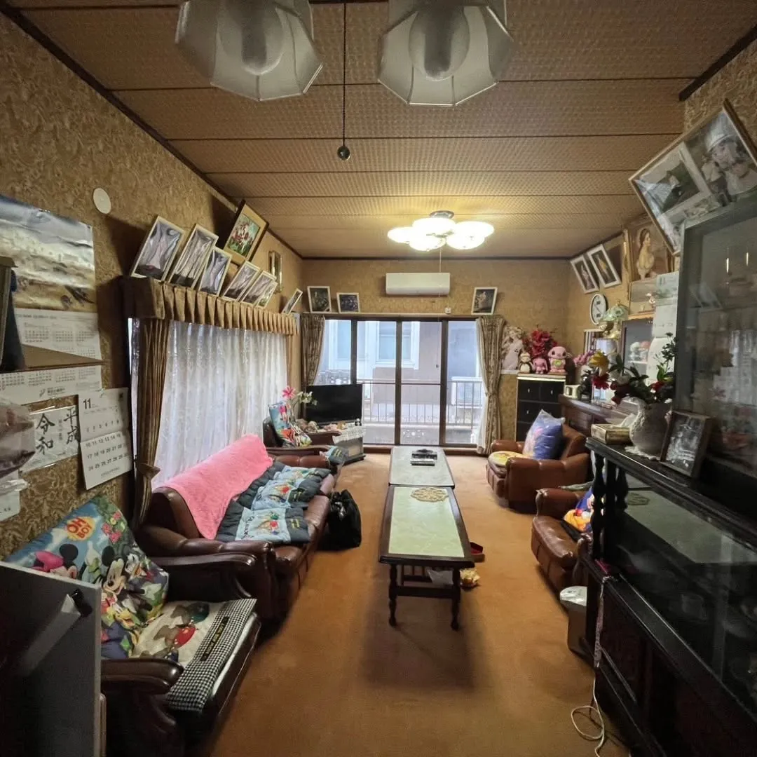 今回の作業は、建物解体に伴う残地物の回収作業です✨