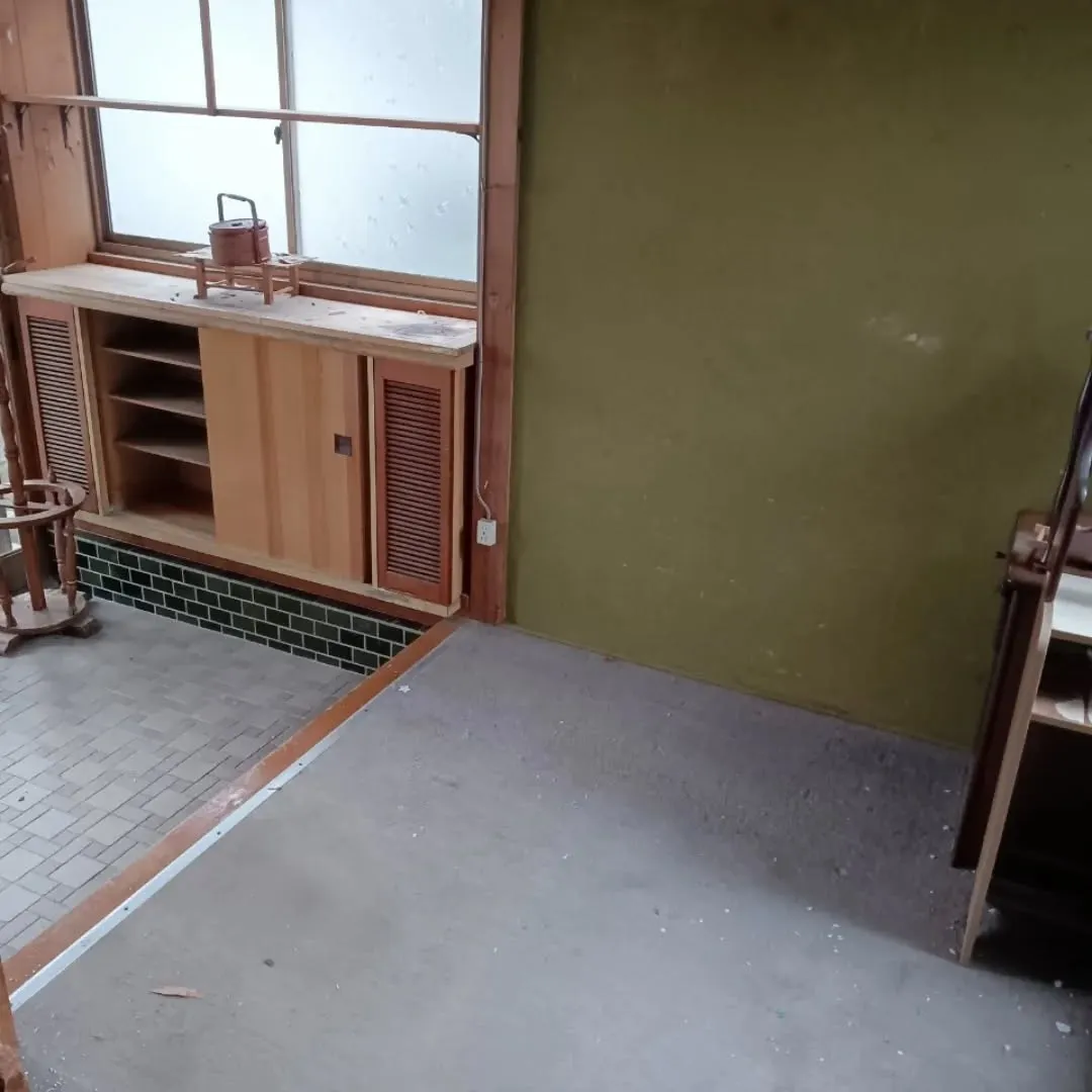 今回の作業は、建物解体に伴う残地物の回収作業です✨