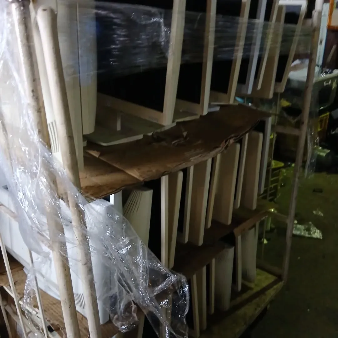 阿賀野市|中学校のPC100台回収!個人情報処理&海外輸出も